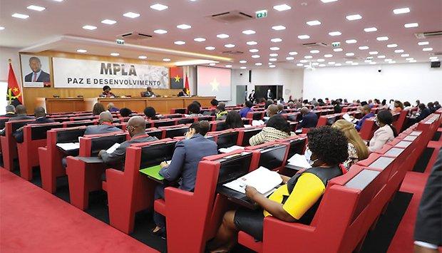 President's diplomatic agenda satisfies MPLA Political Bureau President's diplomatic agenda satisfies MPLA Political Bureau