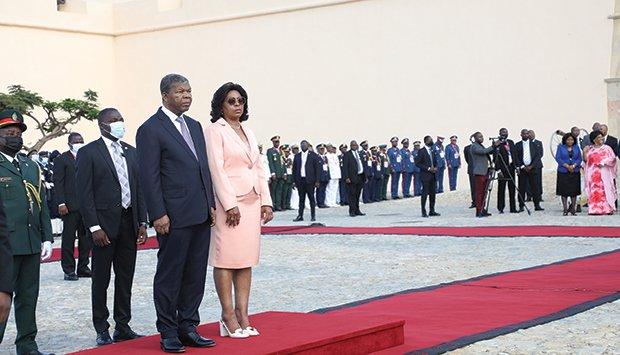 President of the Republic pays tribute to the heroes of the Fatherland President of the Republic pays tribute to the heroes of the Fatherland