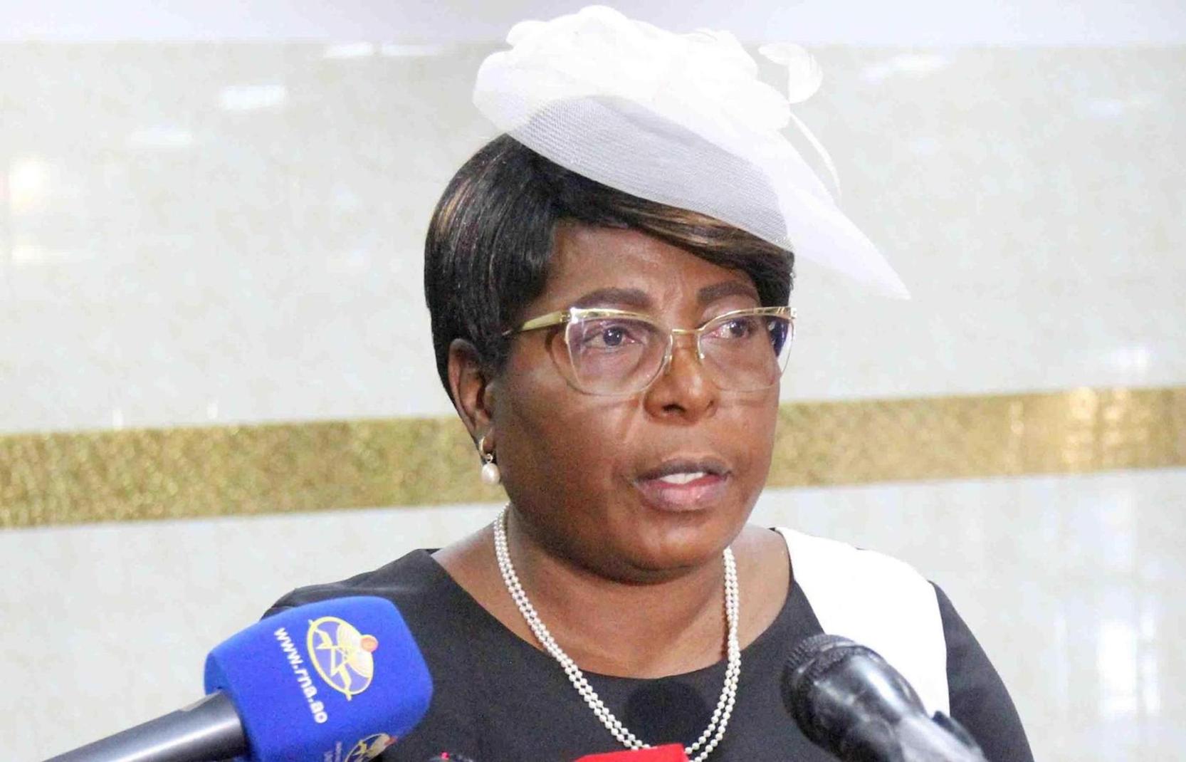 Government guarantees improvement of social services Government guarantees improvement of social services