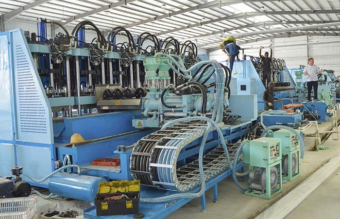 Non-oil sector forecasts growth of 3.42% in 2023 Non-oil sector forecasts growth of 3.42% in 2023