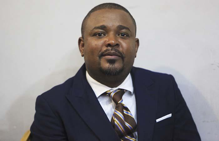 Writer Carlos Pedro launches essay on Agostinho Neto Writer Carlos Pedro launches essay on Agostinho Neto