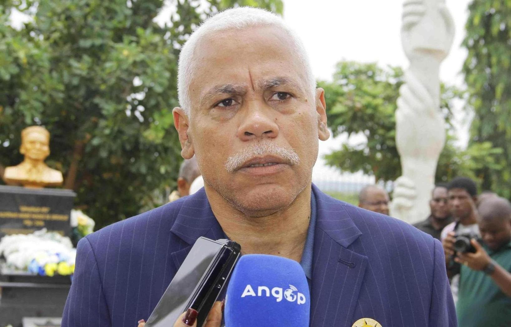 Uanhenga Xitu a unique figure in literature - Paulo de Carvalho Uanhenga Xitu a unique figure in literature - Paulo de Carvalho