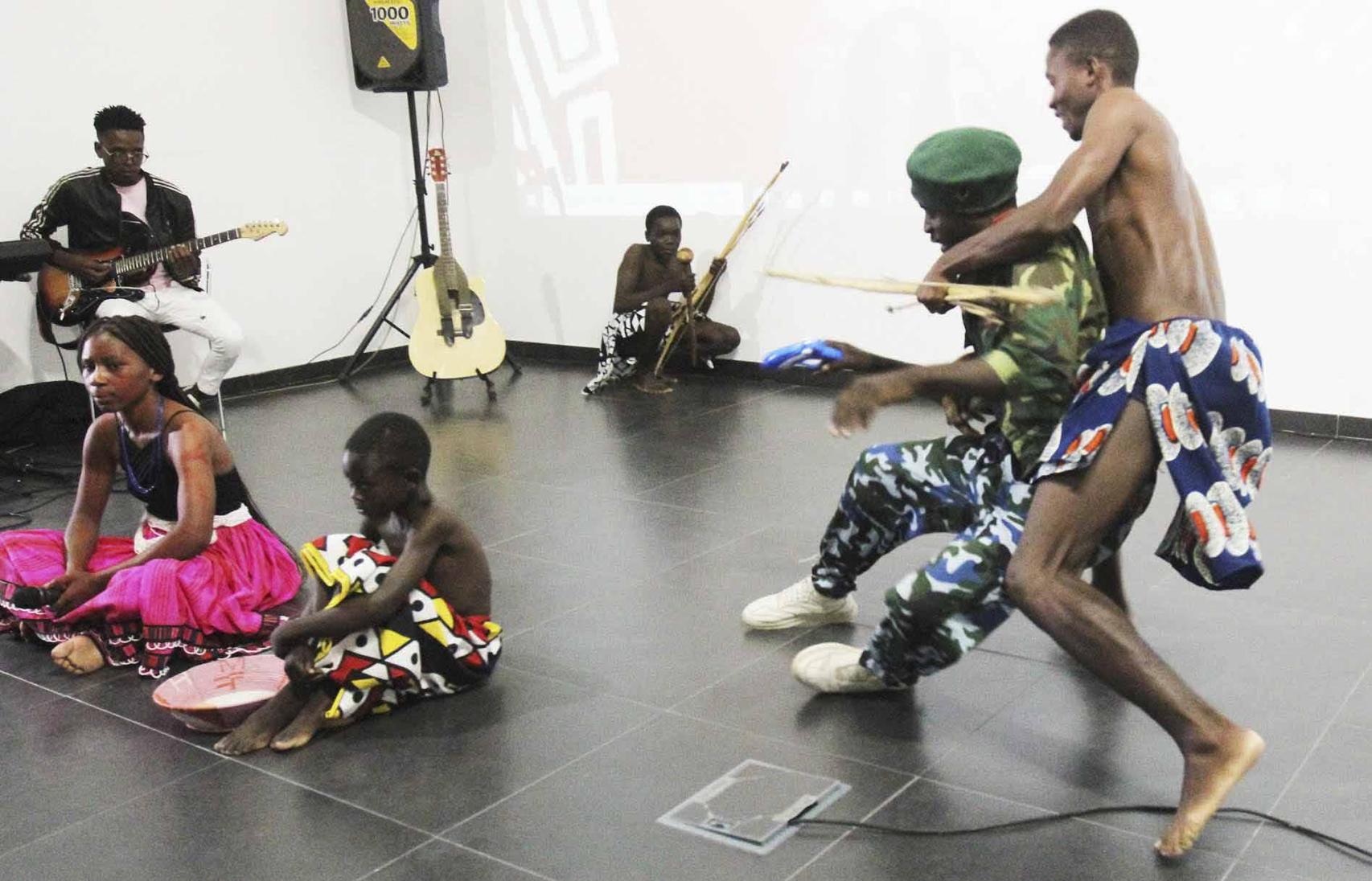 Cunene performs Theater and Poetry Stage Cunene performs Theater and Poetry Stage