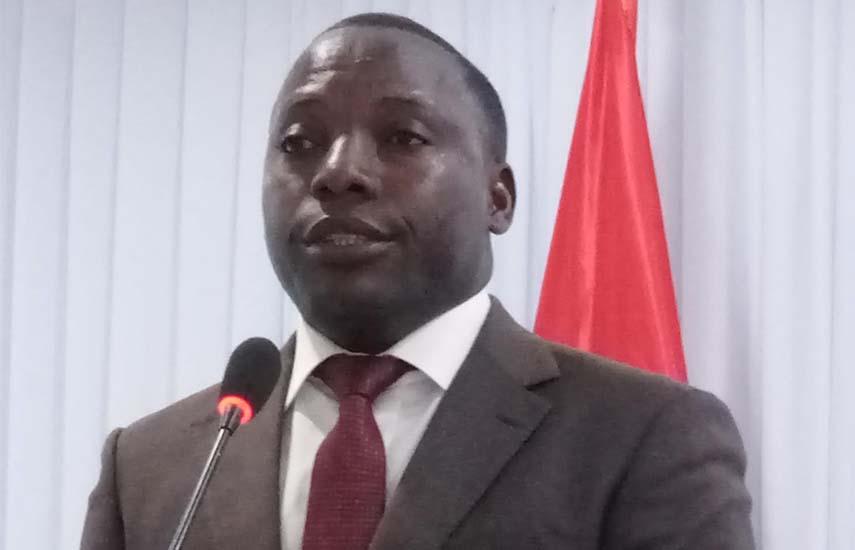 Governor highlights advantages of financial education for families Governor highlights advantages of financial education for families