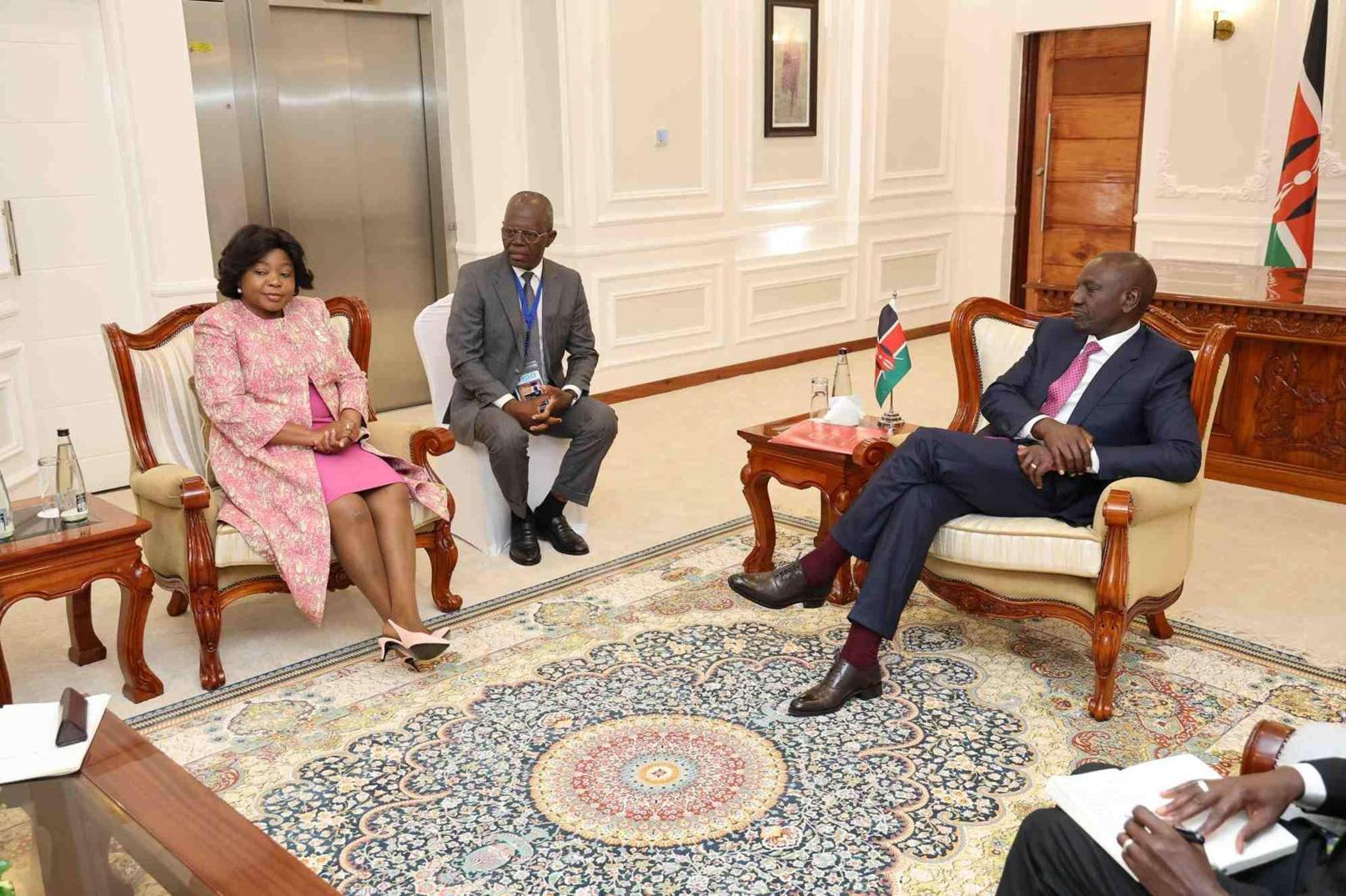 President of Kenya receives Vice President of Angola President of Kenya receives Vice President of Angola