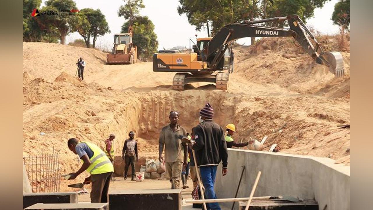 Government of Moxico announces plan to contain new ravines Government of Moxico announces plan to contain new ravines