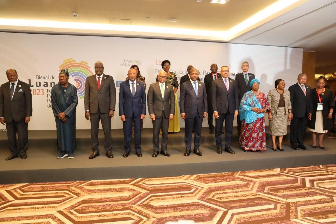 Visit to historical sites marks the end of the Luanda Biennale Visit to historical sites marks the end of the Luanda Biennale