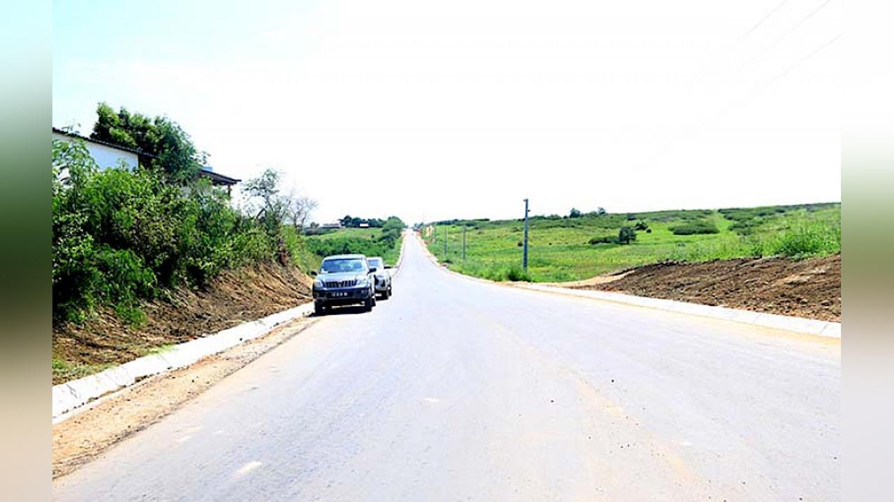 More than three thousand kilometers of roads undergoing rehabilitation in the country More than three thousand kilometers of roads undergoing rehabilitation in the country