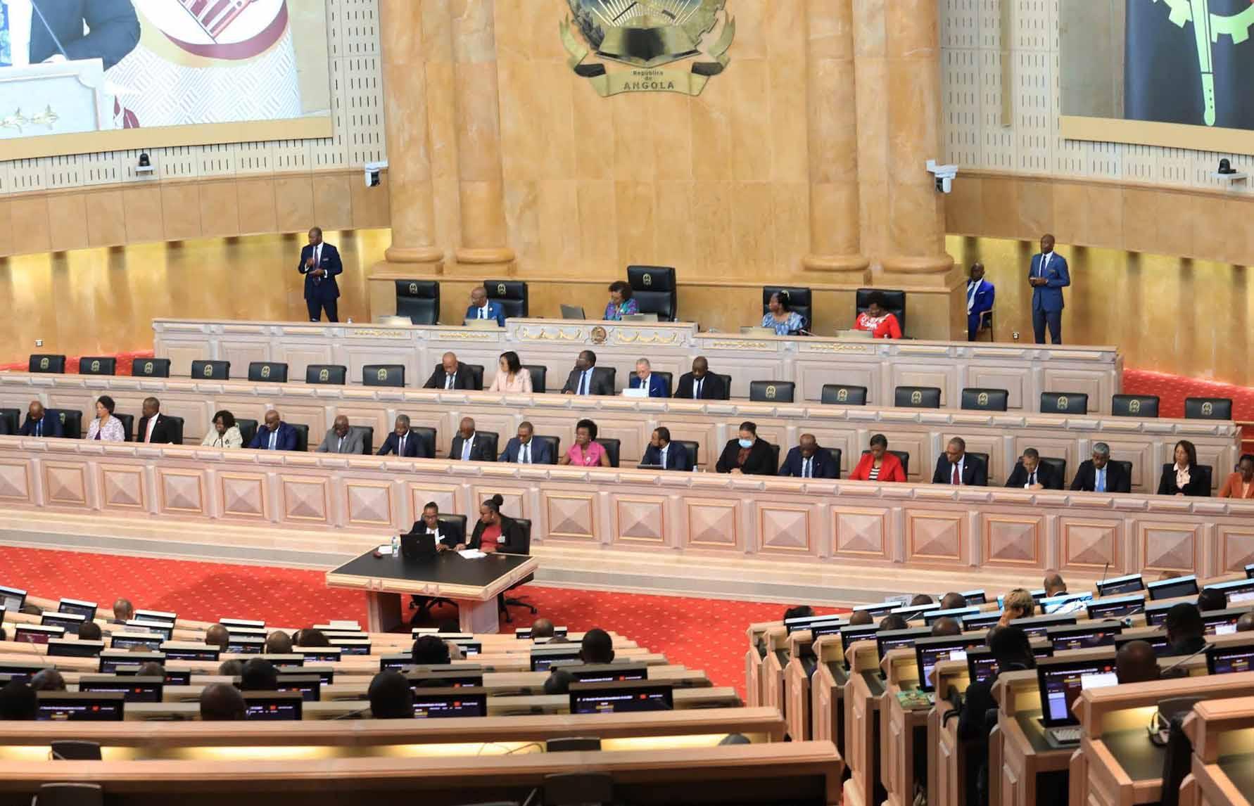 Parliament Authorizes Execution Of The 2024 OGE Angola   Sm 1702529485.893252 