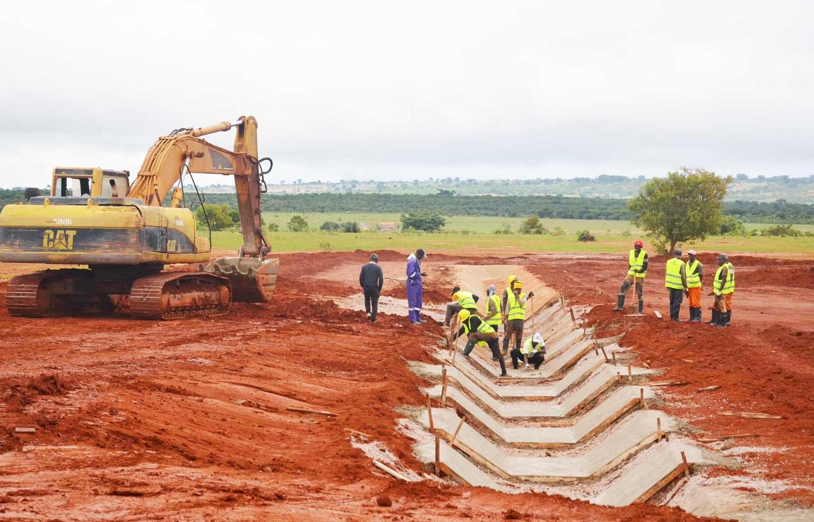 Ravines threaten to Ravines threaten to