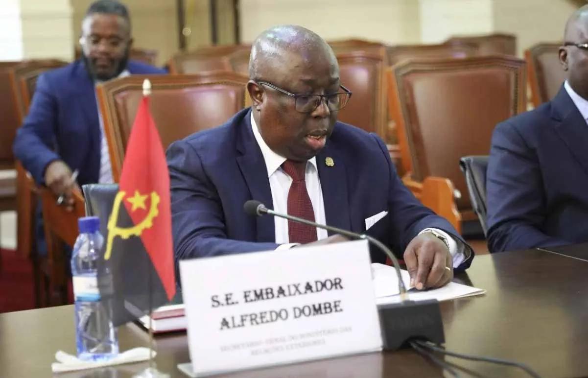 Ambassador Alfredo Dombe accredited by UN-Tourism Ambassador Alfredo Dombe accredited by UN-Tourism