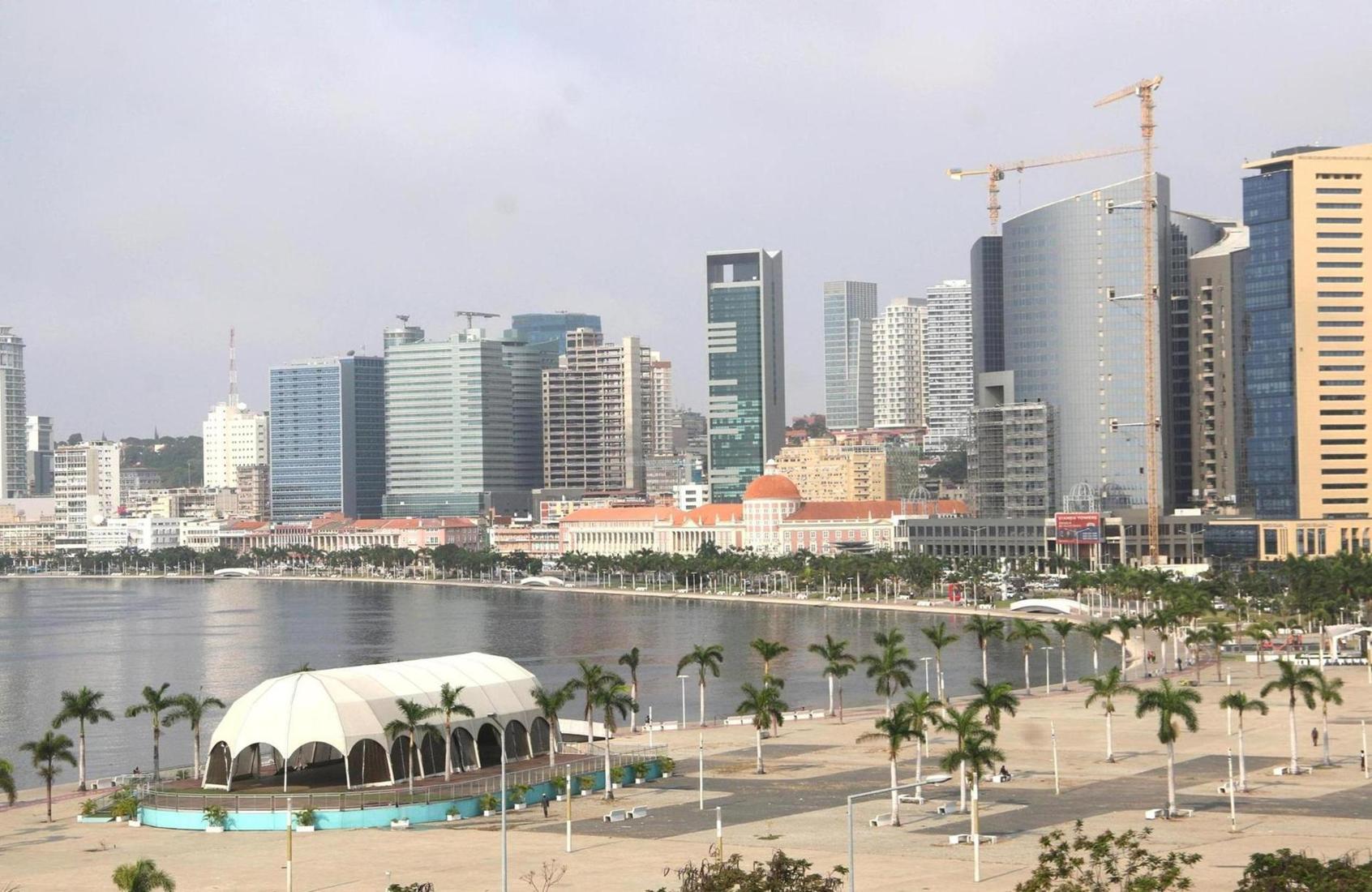 Luanda Hosts Summit on DRC Luanda Hosts Summit on DRC