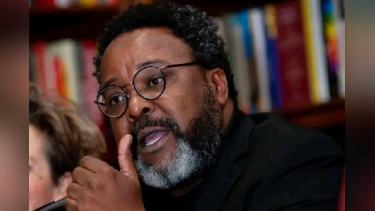 João De Almeida Defends Minister of State and Points to TPA for Lack of Contradiction in the Big Interview João De Almeida Defends Minister of State and Points to TPA for Lack of Contradiction in the Big Interview