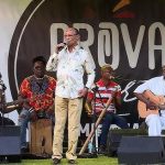 Musician Amadeu Amorim Honored at Show Musician Amadeu Amorim Honored at Show