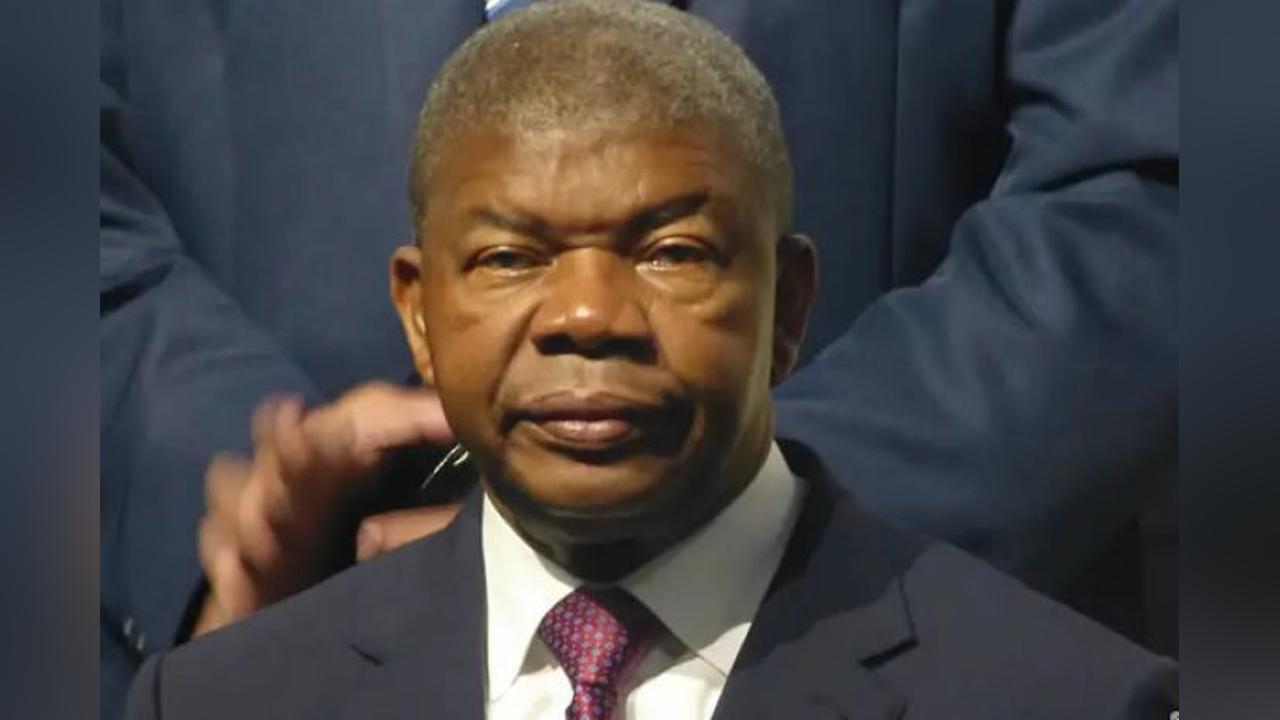 Lourenço Downplays Early Candidacies for MPLA Presidency Lourenço Downplays Early Candidacies for MPLA Presidency