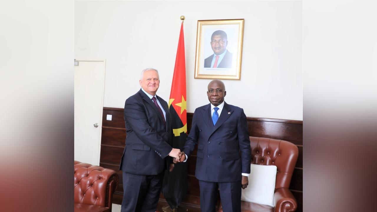 Russian Embassy Opens Ambassadors' Gallery in Angola Russian Embassy Opens Ambassadors' Gallery in Angola