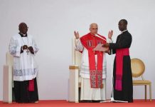 First Lady Participates in Rosary Prayer at Muxima Sanctuary First Lady Participates in Rosary Prayer at Muxima Sanctuary