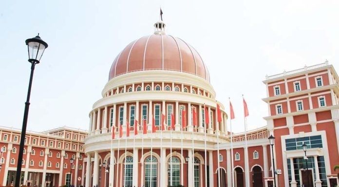 Politicians Praise Victims of Armed Conflicts Tribute Politicians Praise Victims of Armed Conflicts Tribute