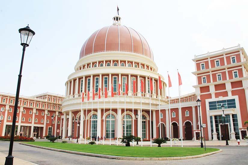 Politicians Praise Victims of Armed Conflicts Tribute Politicians Praise Victims of Armed Conflicts Tribute