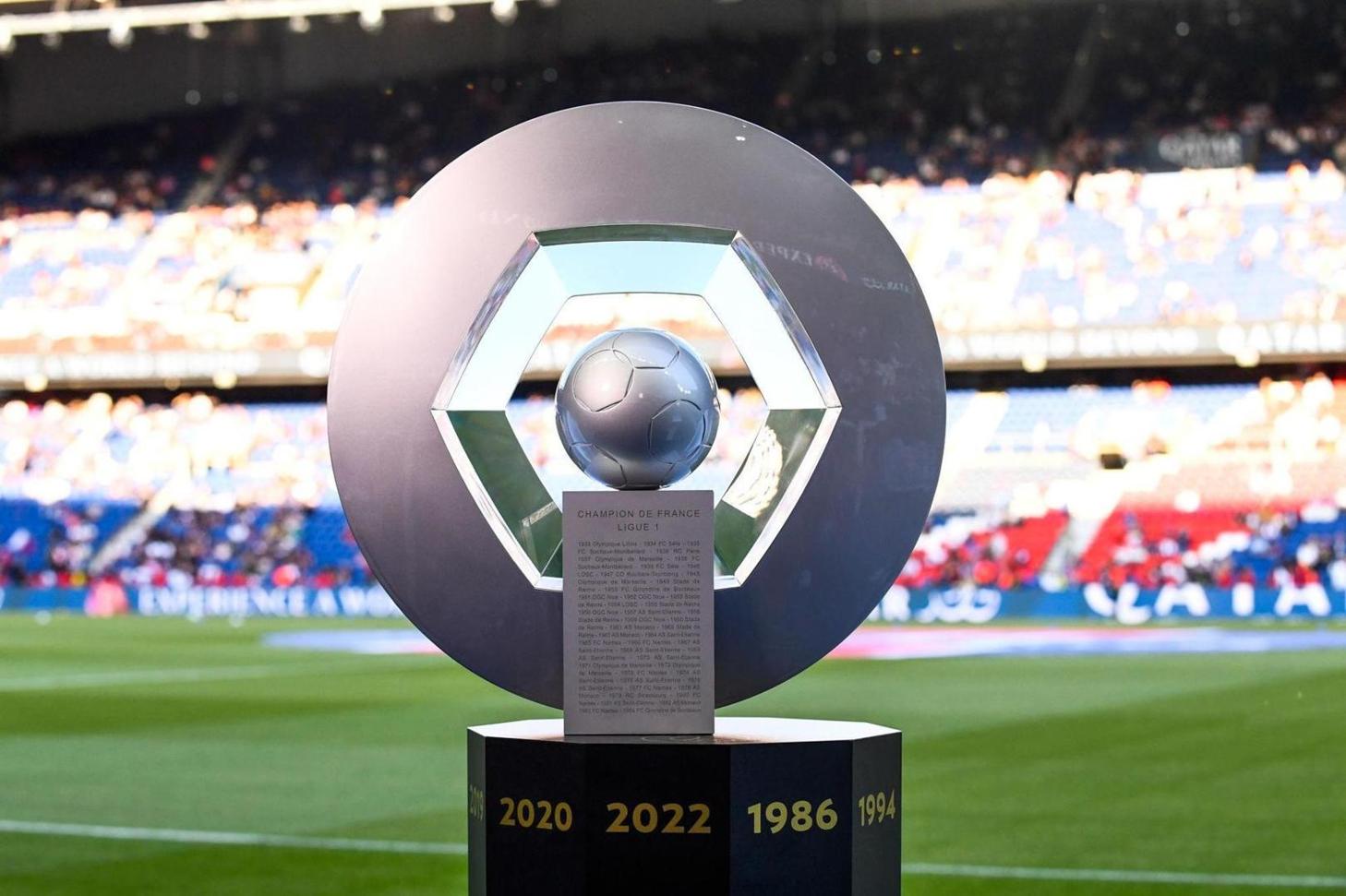 ASSE ou Auxerre, qui jouera en Ligue 1 la saison prochaine ? Votez ! ASSE ou Auxerre, qui jouera en Ligue 1 la saison prochaine ? Votez !