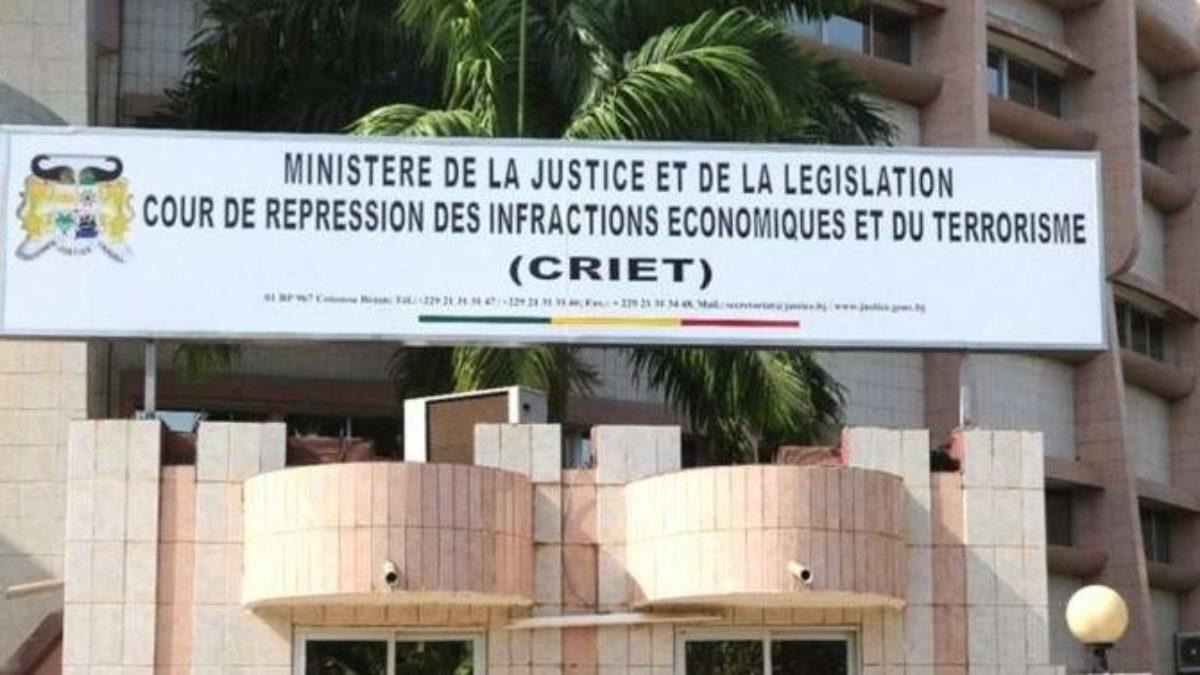 Bénin: un pharmacien condamné à 10 ans de prison pour abus de biens sociaux