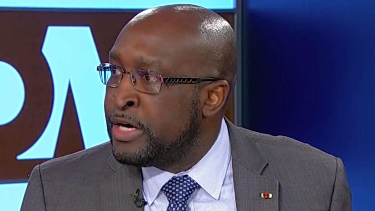 « On ne laisse pas ses partisans en prison pour défiler avec leurs bourreaux », Omar Arouna à Boni Yayi « On ne laisse pas ses partisans en prison pour défiler avec leurs bourreaux », Omar Arouna à Boni Yayi