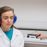 Pourquoi il est important de faire tester votre audition aussi souvent que votre vue et vos dents Pourquoi il est important de faire tester votre audition aussi souvent que votre vue et vos dents