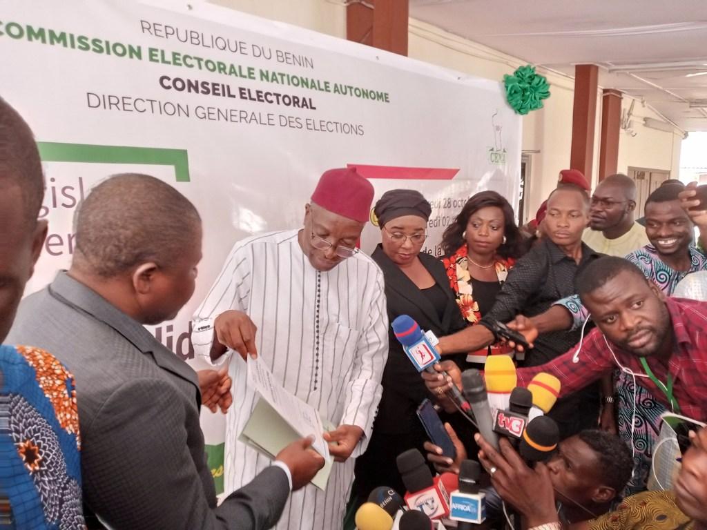 Législatives 2023 au Bénin: la FCBE obtient son récépissé provisoire de dépôt des dossiers Législatives 2023 au Bénin: la FCBE obtient son récépissé provisoire de dépôt des dossiers