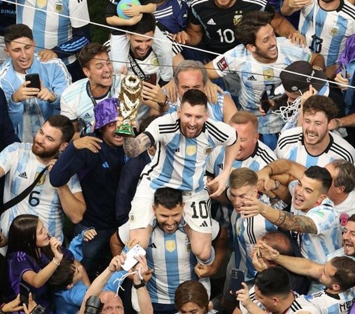 Coupe du Monde Qatar 2022 : le gouvernement argentin déclare jour férié ce mardi 20 décembre, pour la célébration des champions du monde Coupe du Monde Qatar 2022 : le gouvernement argentin déclare jour férié ce mardi 20 décembre, pour la célébration des champions du monde