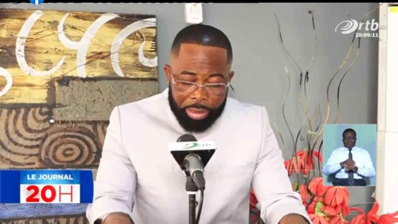 « Eradiquer l’autosuffisance alimentaire », la grosse bourde d’un candidat aux législatives 2023 « Eradiquer l’autosuffisance alimentaire », la grosse bourde d’un candidat aux législatives 2023