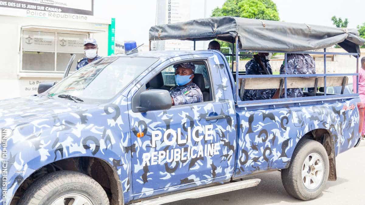 Bénin: la police démantèle un ghetto et interpelle 5 individus à Abomey-Calavi Bénin: la police démantèle un ghetto et interpelle 5 individus à Abomey-Calavi