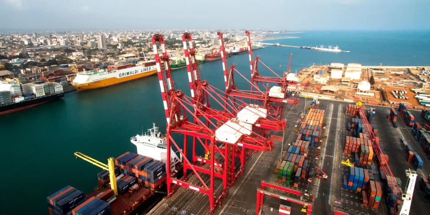 le port de Cotonou parmi les moins performants au monde selon un rapport le port de Cotonou parmi les moins performants au monde selon un rapport