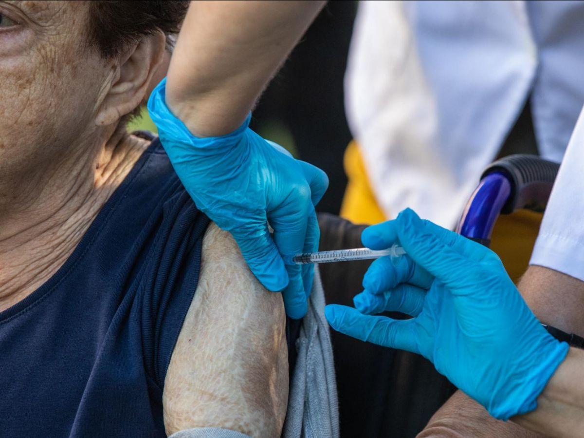 Vaccins Moins Efficaces Avec l'Âge Expliqués Vaccins Moins Efficaces Avec l'Âge Expliqués