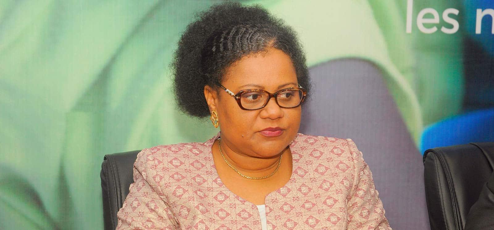 Véronique Tognifodé Sur La Gouvernance Sociale Béninoise Véronique Tognifodé Sur La Gouvernance Sociale Béninoise