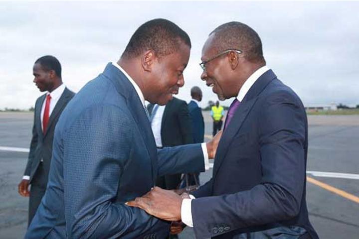 Bénin et Togo: des Voisins si Éloignés par la Politique Bénin et Togo: des Voisins si Éloignés par la Politique