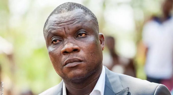 Moele-Bénin Face À Des Choix Difficiles Dans La Mouvance Moele-Bénin Face À Des Choix Difficiles Dans La Mouvance