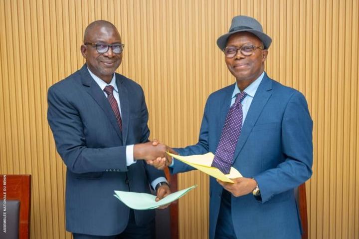 Abou Torou Prend Fonction Sous Joseph Djogbénou Abou Torou Prend Fonction Sous Joseph Djogbénou