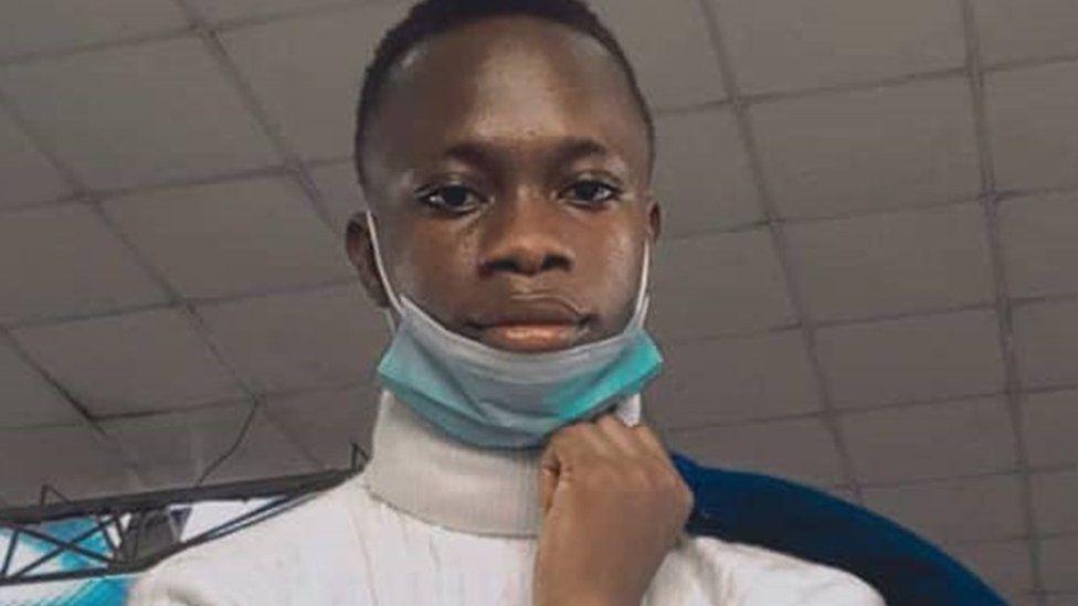 African brain drain: '90% of my friends want to leave' African brain drain: '90% of my friends want to leave'