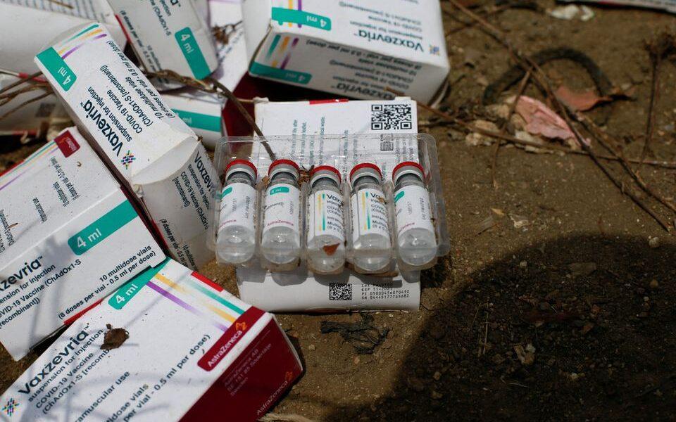 Are expired COVID-19 Vaccines used on Students? Are expired COVID-19 Vaccines used on Students?