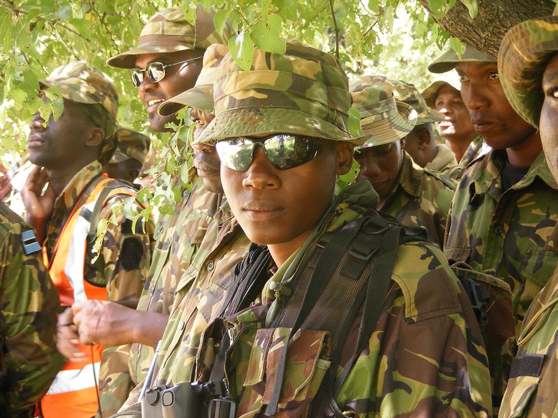 Soldiers graduate in combat swimming Soldiers graduate in combat swimming