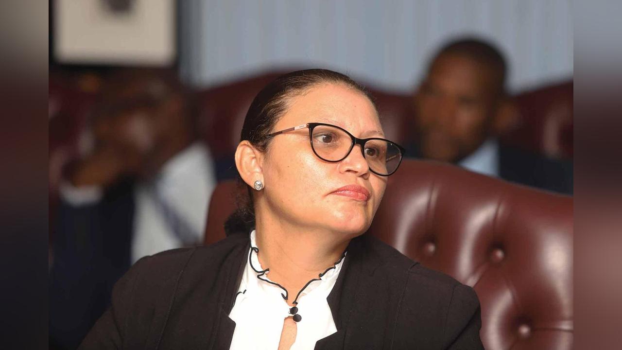 OVER 460 BATSWANA RENOUNCE CITIZENSHIP OVER 460 BATSWANA RENOUNCE CITIZENSHIP