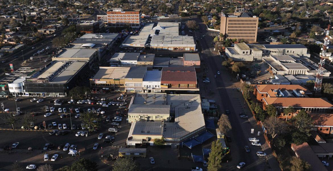 LOCAL BUSINESSES TO BENEFIT FROM THE SUMMIT LOCAL BUSINESSES TO BENEFIT FROM THE SUMMIT