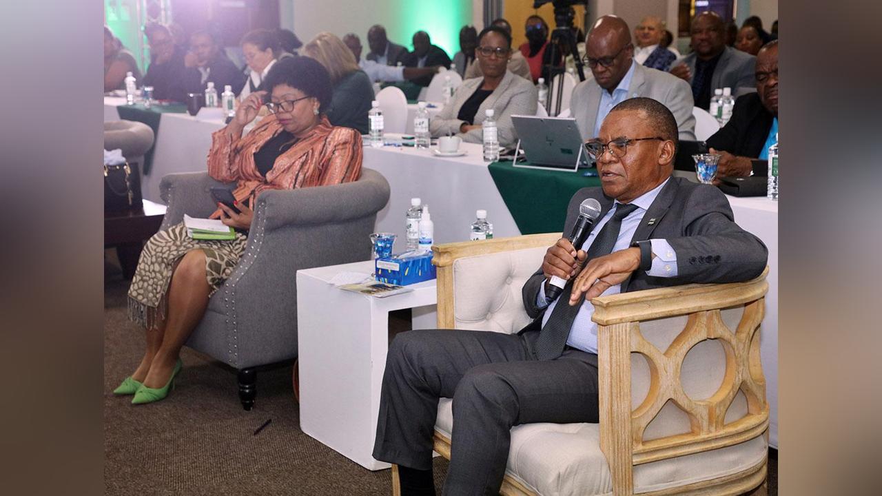 Look outside Okavango - Tsogwane Look outside Okavango - Tsogwane