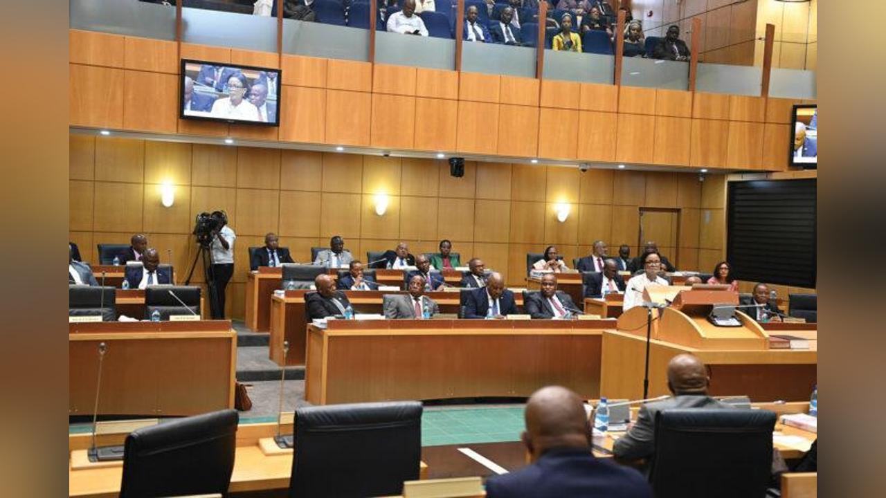 DIKGOSI REJECT MOTION ON SECTION 147 AMENDMENT DIKGOSI REJECT MOTION ON SECTION 147 AMENDMENT