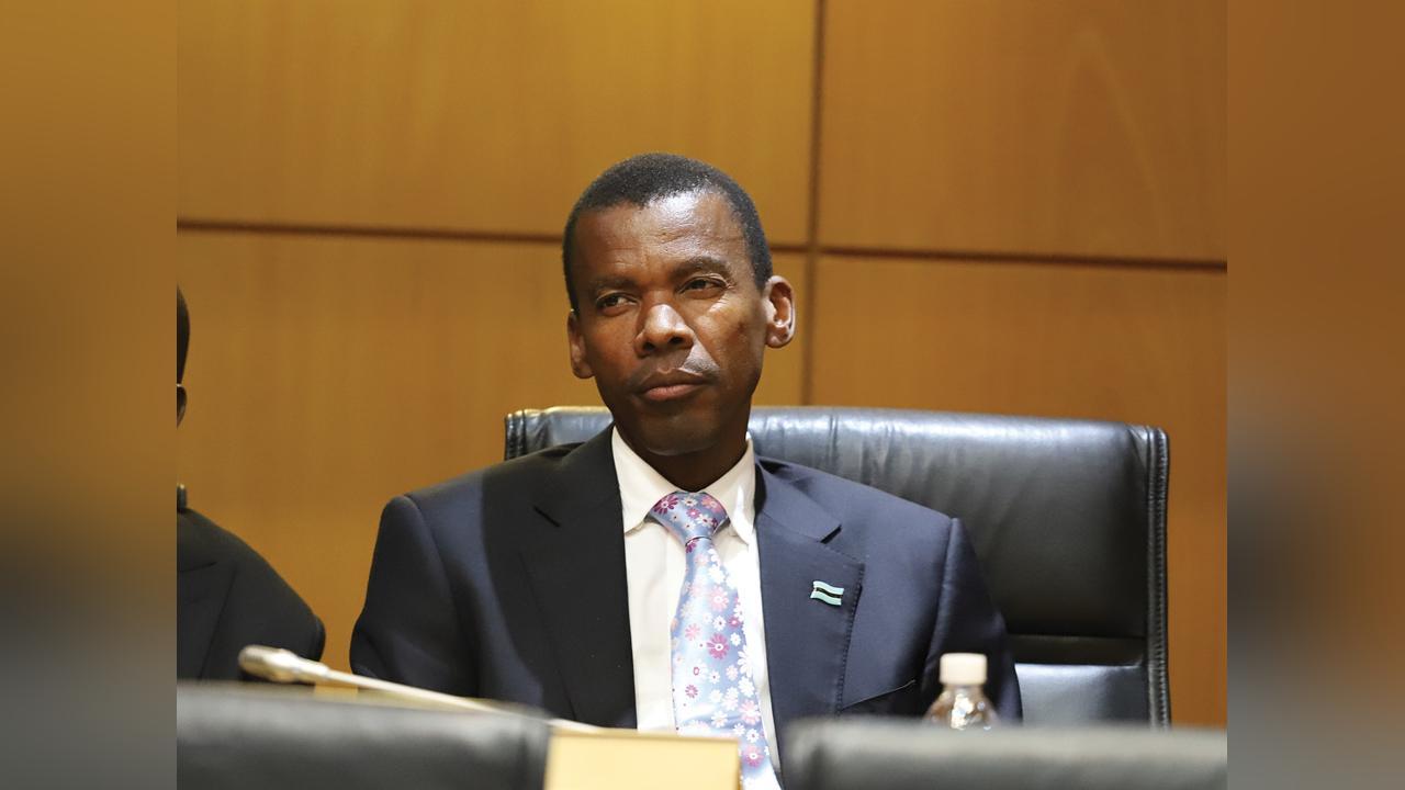 Communication key in building strong families Communication key in building strong families