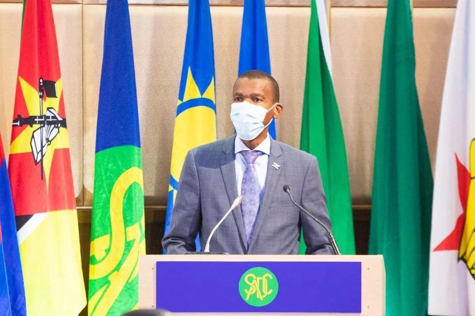 Kwape leads delegation to SADC summit Kwape leads delegation to SADC summit