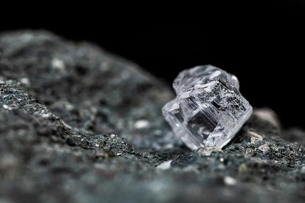 Botswana Diamonds discovers second anomaly in Kalahari