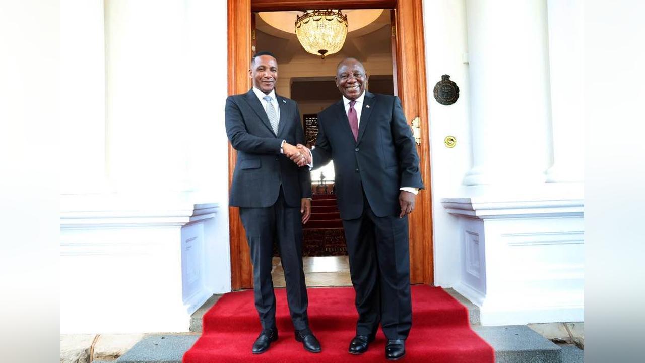 President Duma Boko and Cyril Ramaphosa Forge New Energy Pact to Strengthen Botswana-South Africa Ties President Duma Boko and Cyril Ramaphosa Forge New Energy Pact to Strengthen Botswana-South Africa Ties