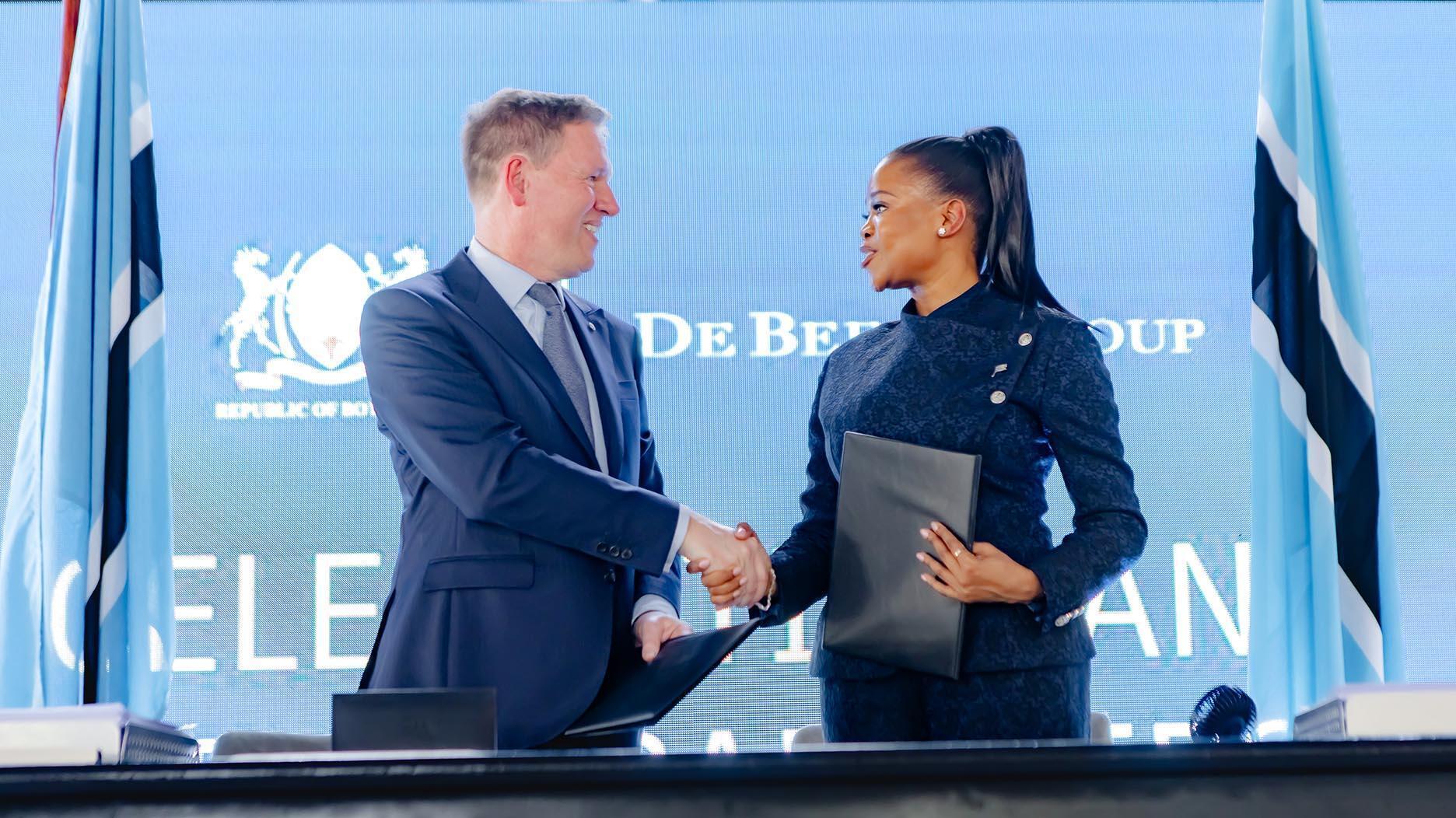 Angola Bidding for Majority Stake in De Beers Angola Bidding for Majority Stake in De Beers