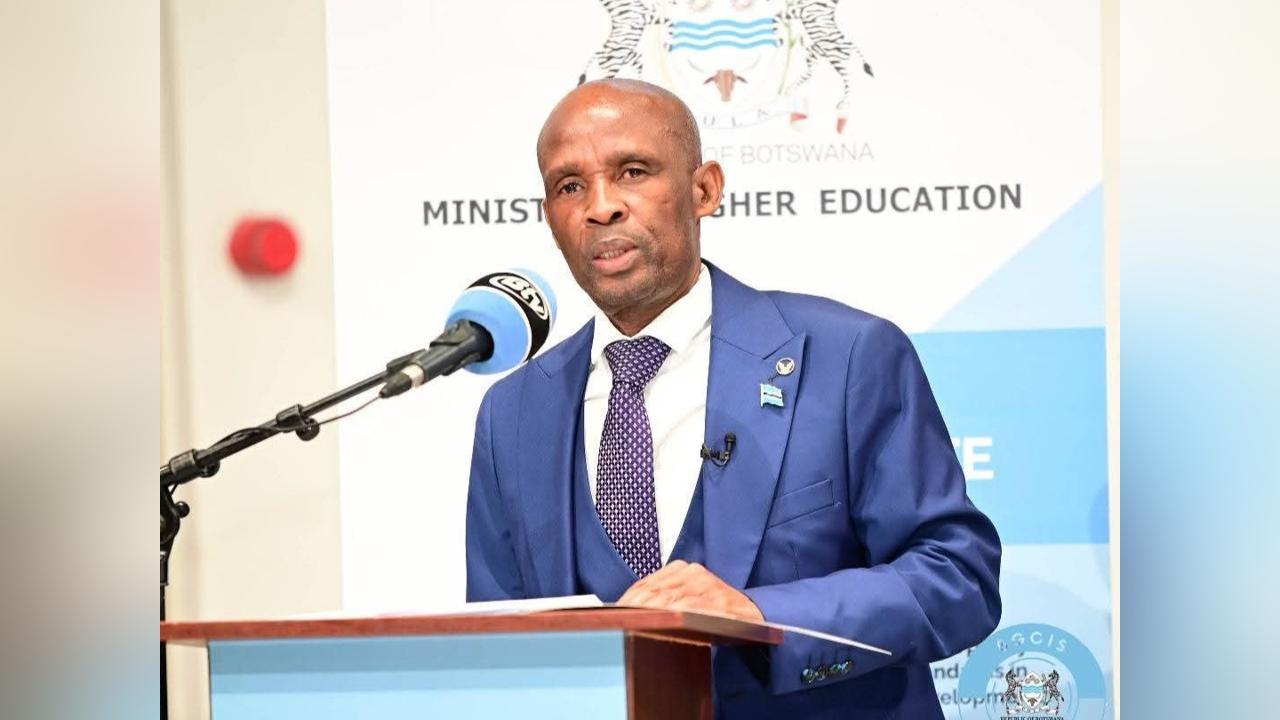 DDT College Alumni Praise Minister Prince Maele DDT College Alumni Praise Minister Prince Maele